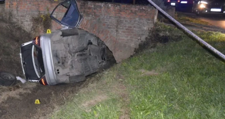 Užasna tragedija: Pijana vozačica izgubila kontrolu nad vozilom, poginuo 25-godišnjak