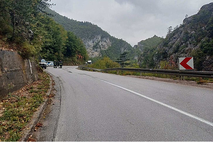 U teškoj saobraćajnoj nesreći kod Višegrada poginule dvije osobe