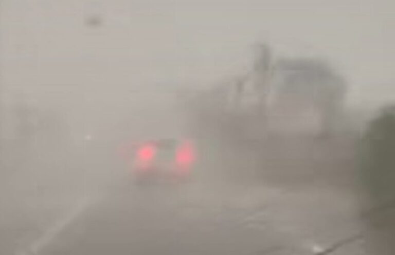 Veliko nevrijeme protutnjalo Hrvatskom: Vjetar čupao stabla, hiljade kuća bez struje