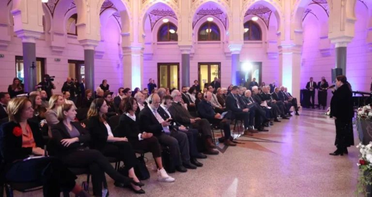 (VIDEO) Iz srca Sarajeva poslane poruke mira – “Mi razumijemo stradanje”