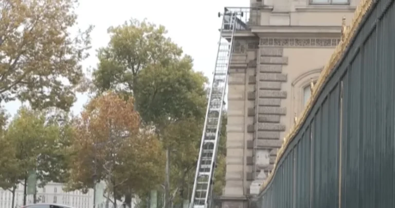 (VIDEO) Kako su lopovi izveli drsku pljačku neprocjenjivog nakita iz Louvrea?