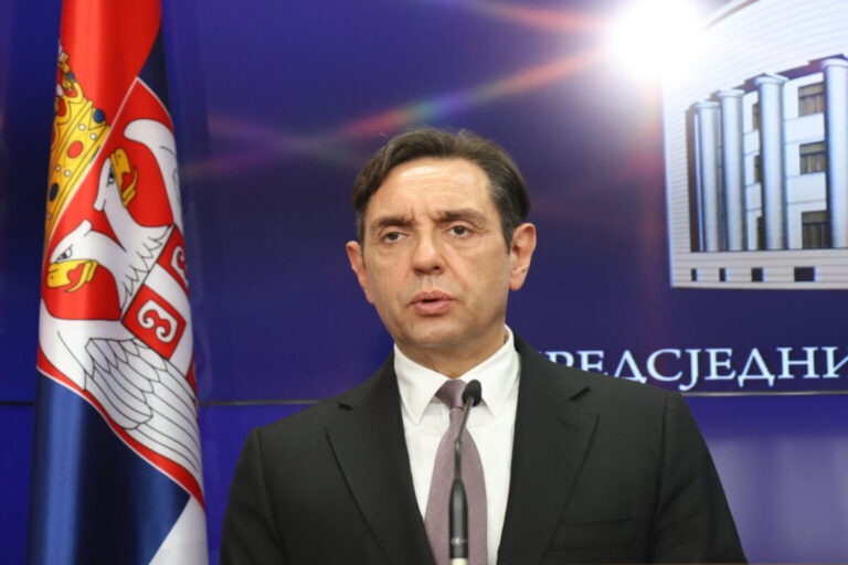 Vulin ljut zbog odluka NSRS: Težak poraz za vlast Republike Srpske. Referendum morate održati!