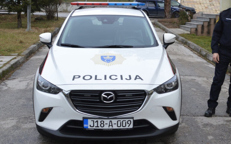 Za dan 12 narušavanja reda u ZDK: Ukraden pištolj u Kaknju