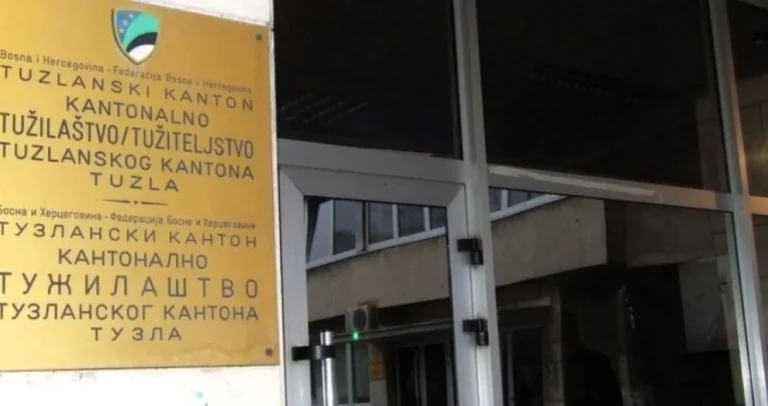 Zatražen pritvor za policajce koji su podvodili djevojčice, ali i sami ih seksualno iskorištavali