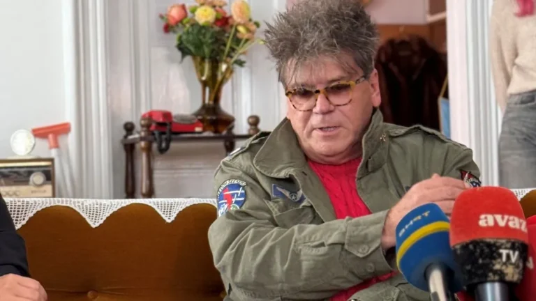 Zbog smrti Halida Bešlića: Odgađa se koncert Crvene jabuke