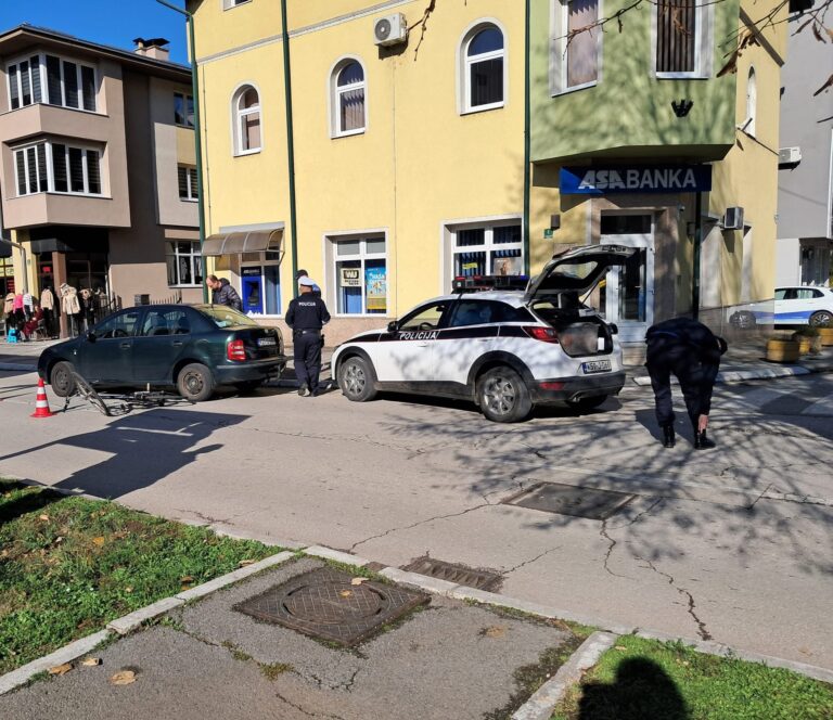 POLICIJA NA LICU MJESTA: Sudar automobila i bicikla
