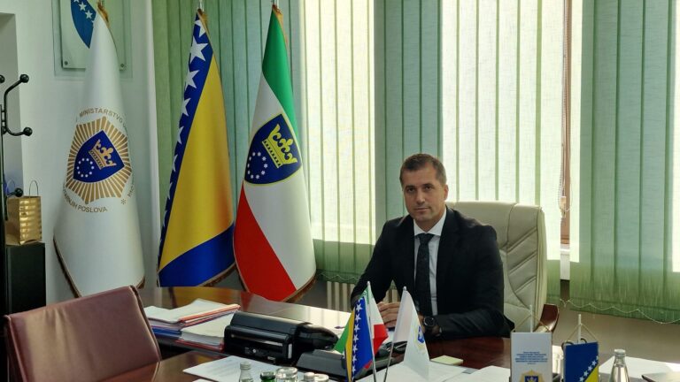 Ministar MUP-a ZDK Emir Vračo uputio čestitku povodom Dana državnosti BiH