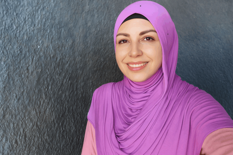 SNAŽNA PORUKA ZENIČANKE FAHRETE BAŠIĆ SMRIKO: “Ne mjeri se pamet dubinom dekoltea, nego dubinom razuma”