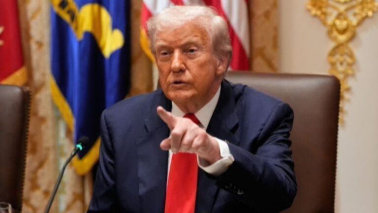 Tramp pobjesnio: Oni se ubijaju i kolju, a njihova zemlja i farme nezakonito se oduzimaju