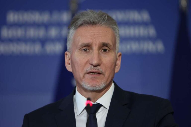 Ademović: Pokažimo solidarnost i brigu prema onima kojima je pomoć sada najpotrebnija