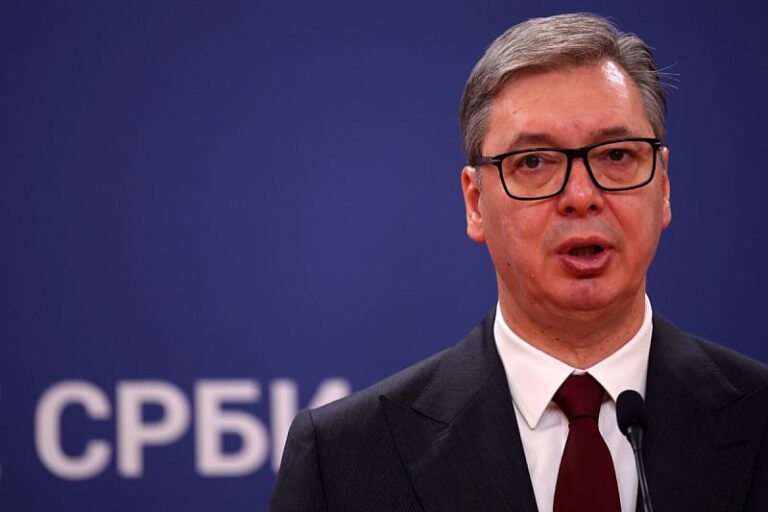 Advokat iz Srbije najavio prijavu u Beogradu protiv Vučića zbog “Sarajevo safarija”