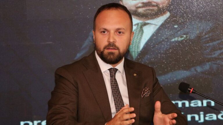 Šahman: Crna Gora treba da uđe u EU kao punopravna članica