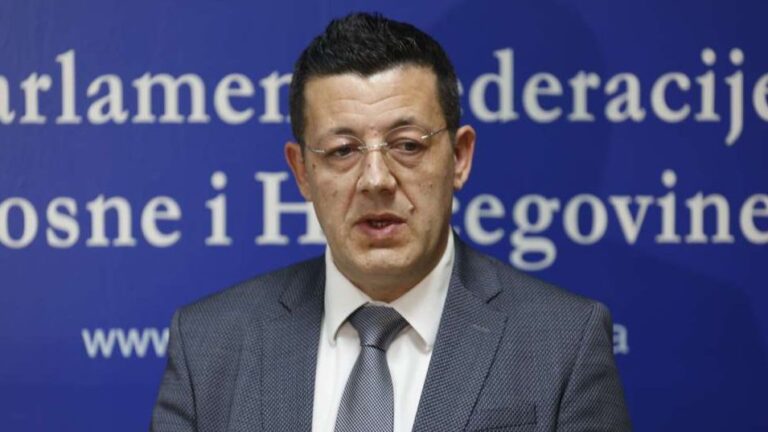 Aljoša Čampara iz političke fotelje upravljao policijom i diktirao sadržaj dokumenata