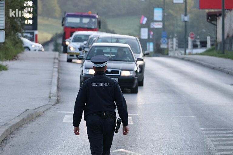 Automobilom usmrtio pješaka pa pobjegao, policija ga traži