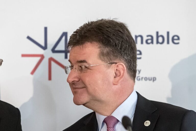 Lajčak priznao da je imao komunikaciju s pedofilom Epsteinom, poručuje da mu je “savjest čista”