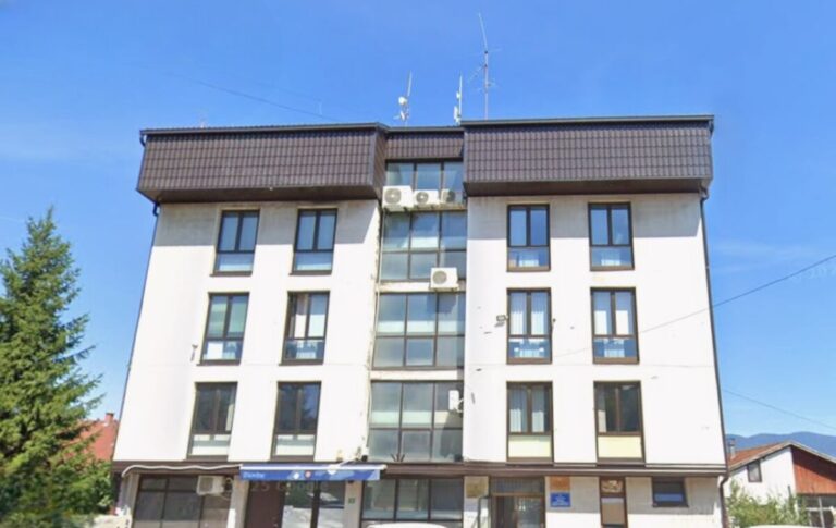 Bihać: Neuslovna zgrada otežava rad zaposlenih