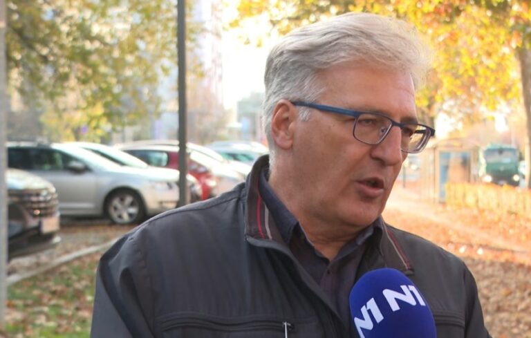 Bivši obavještajac ARBiH: Vučić nije bio dio ‘Sarajevo safari’, ali je bio dobrovoljac na Jevrejskom groblju