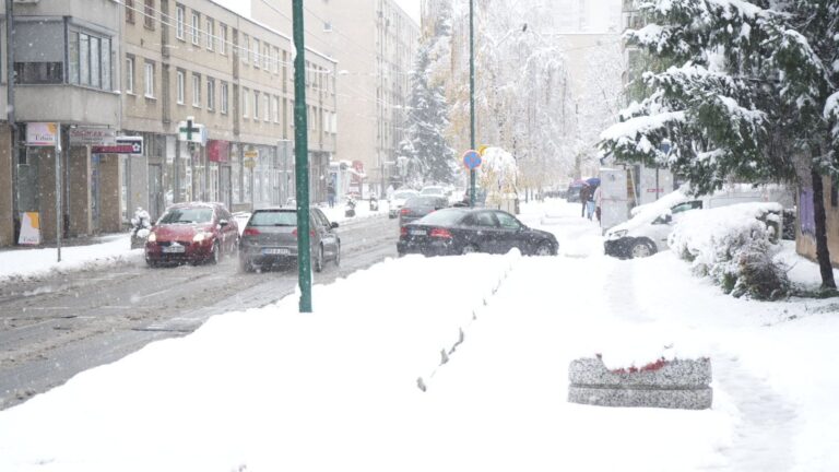 Budite oprezni: Na putevima u BiH saobraća se po klizavom kolovozu