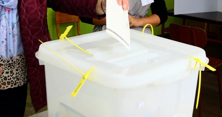 CIK donio odluku: Poznato koliko će ljudi moći glasati na izborima za novog predsjednika RS-a