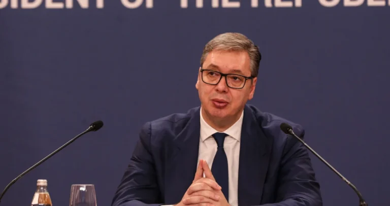 Da li je Srbija pred kolapsom neviđenih razmjera? Vučić se obratio javnosti