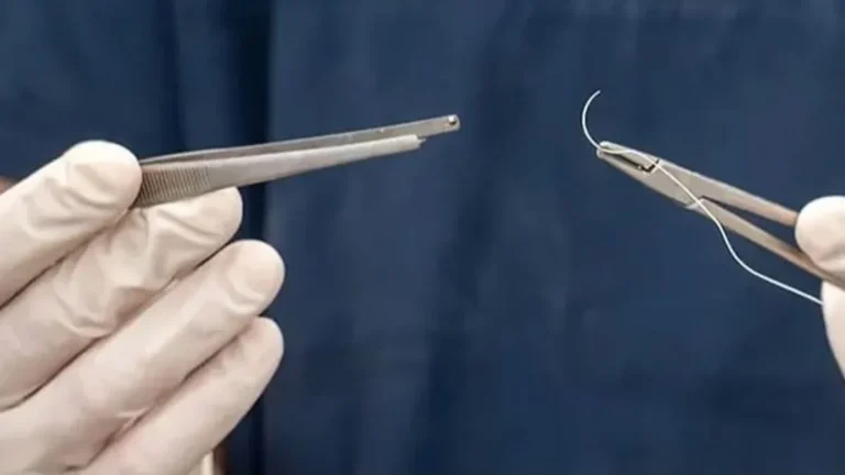 Doktor bez dozvole obrezivao dječake, u ordinaciji policajci zatekli horor