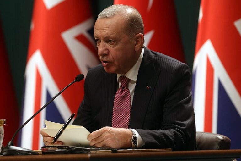 Erdogan: Ključno je da muslimanske nacije igraju vodeću ulogu u obnovi Gaze