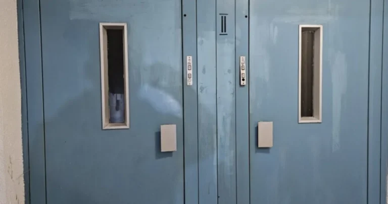 Haos u susjedstvu: Pao lift u zgradi, jedna osoba prebačena u bolnicu