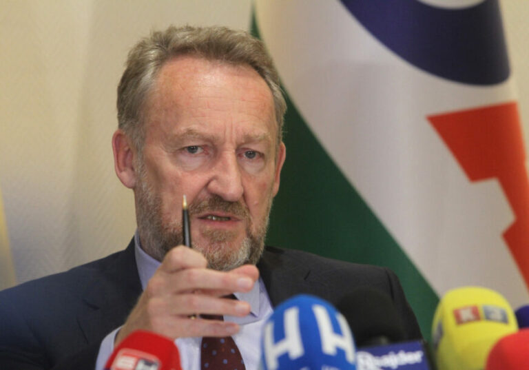 Izetbegović: Imamo moralnu krizu u BiH. Bez uklanjanja Dodika nema mira