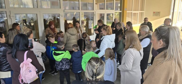 Ko štima konkurse u Novom Travniku: Protest roditelja zbog promjene učiteljica