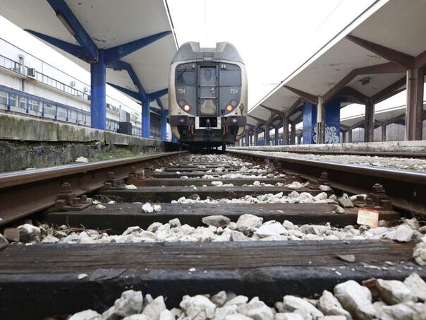 Mašinovođe Željeznica FBiH najavljuju štrajk: “Plate ispod federalnog prosjeka, dostojanstvo rada ugroženo”