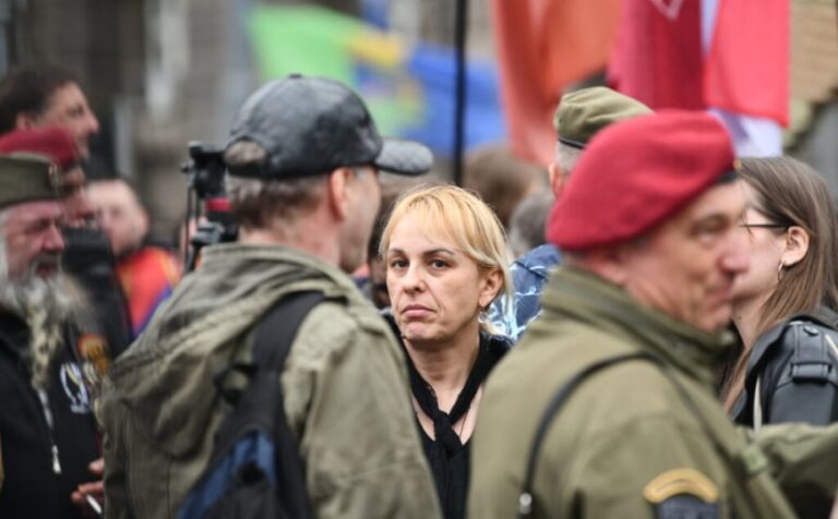 Majka jedne od žrtava pada nadstrešnice u Novom Sadu stupila u štrajk glađu