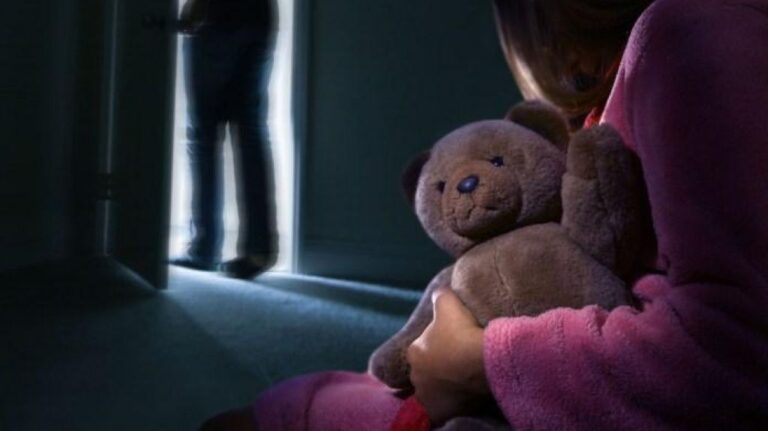 Najstrašniji slučaj iz Crne Gore: Strani državljanin uhapšen zbog silovanja pastorke, detalji su jezivi