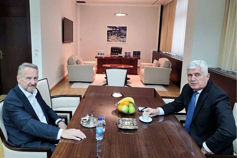 Čović o mogućoj koaliciji sa SDA: “Još ne razmišljamo o tome, a razgovor s Izetbegovićem je bio vrlo dobar”