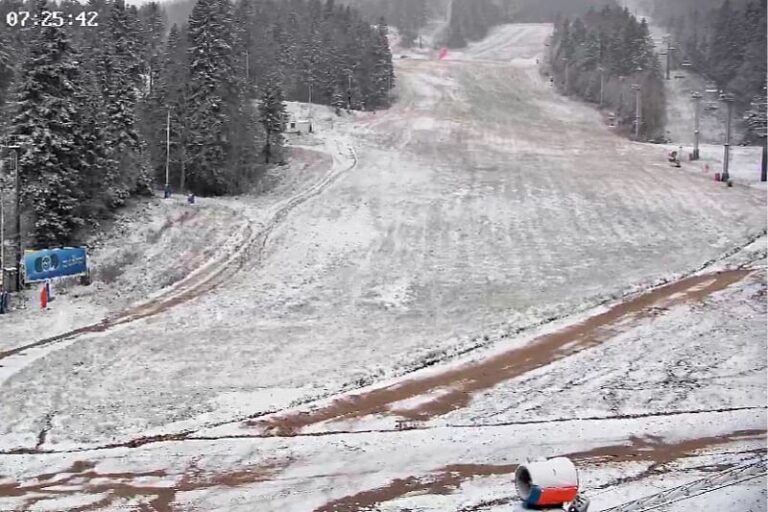 Počeo padati snijeg na Bjelašnici, Jahorini i Vlašiću