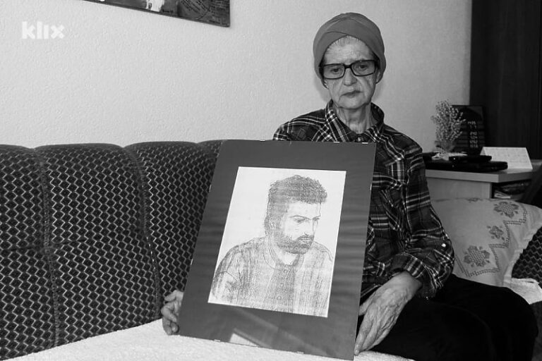 Prije četiri godine preminula je Hajra Ćatić: Majka Srebrenice koja nije uspjela pronaći posmrtne ostatke sina Nine