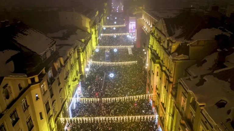 Prošle godine potrošili 800.000 KM za novogodišnje praznike u Sarajevu a ove godine proslave neće ni biti?!