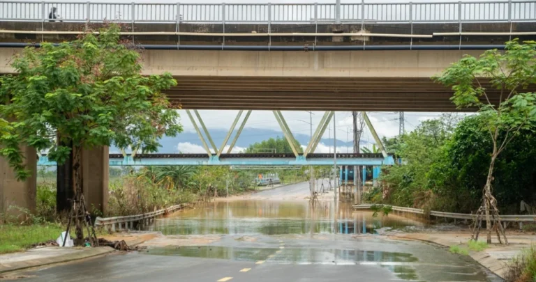 Strašno: Broj žrtava velikih poplava u Vijetnamu porastao na 91