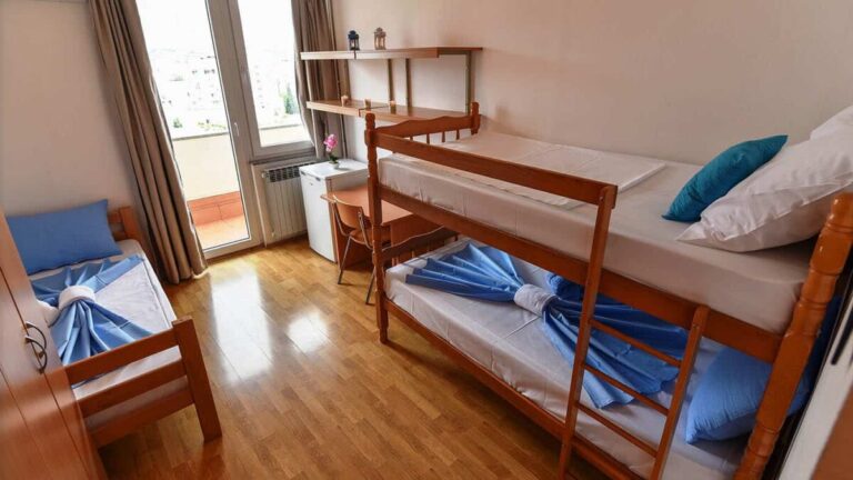 Studentski dom ili zatvor? Stanari Studentskog doma u Mostaru tvrde da imaju noćni policijski sat