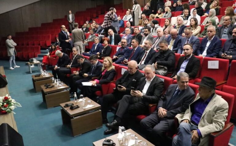 U Skoplju obilježena godišnjica rođenja Alije Izetbegovića: “Život je proveo u potrazi za slobodom”