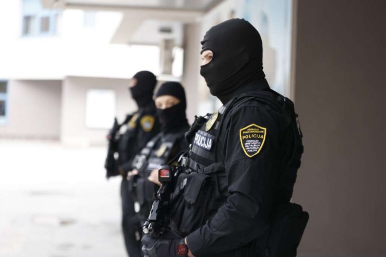 U Tuzli sastanak direktora policija iz FBiH s direktorom FUP-a