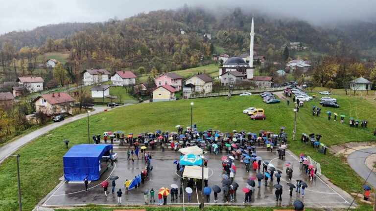 Ministar Adnan Sirovica prisustvovao obilježavanju 33. godišnjice zločina nad Bošnjacima općine Kotor-Varoš
