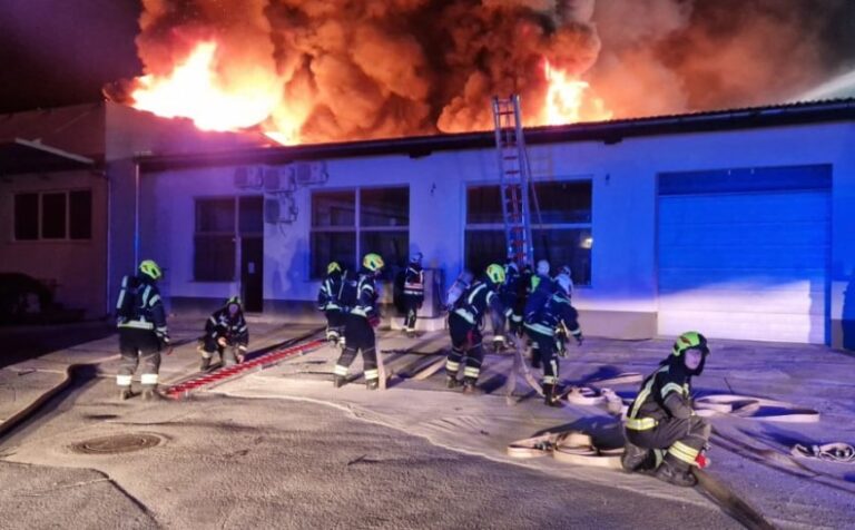 Veliki požar kod Ljubljane: Izgorjelo preko 2.000 m² industrijskog kompleksa