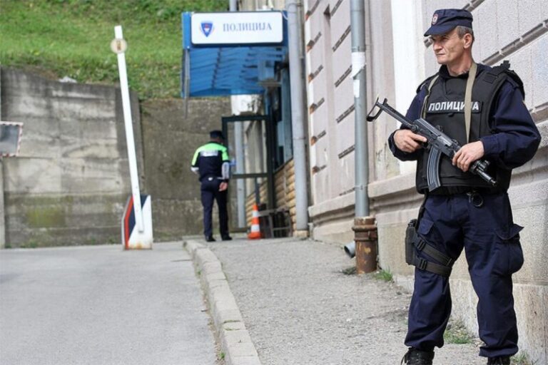 Jeziv zločin u BiH: Sin majci nanio višestruke ubode