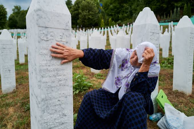Munira Subašić i “Majke Srebrenice”: Decenije borbe za istinu i novi koraci ka razvoju