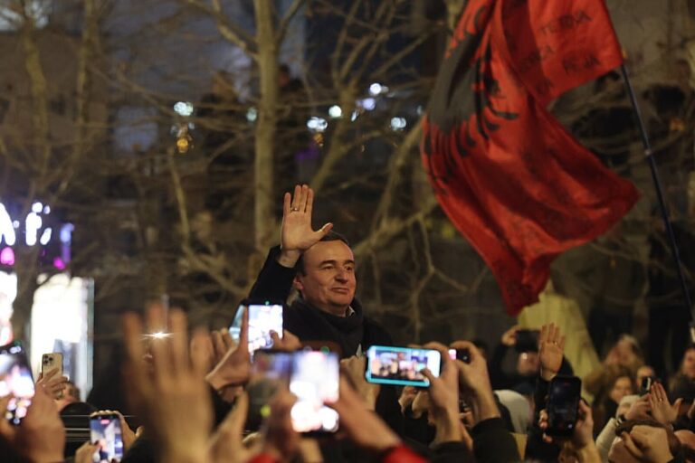 Albin Kurti ostvario historijsku pobjedu na vanrednim izborima na Kosovu