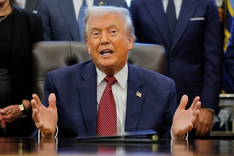 Dok Izrael izvodi snažne napade, Trump govorio o Gazi: Otkrio detalje o drugoj fazi sporazuma za mir u enklavi