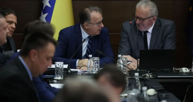 Kraj istog minimalca za sve: FBiH pred uvođenjem sistema plata po kvalifikaciji