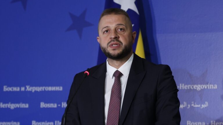 Nešković: Dokazano je da je za 2.300 ljudi neko drugi glasao, ponavljanje izbora je jedino logično