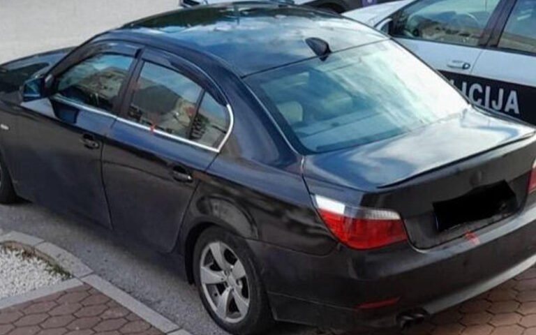 Policija zaustavila BMW i pronašla kokain. Vozač: To nije moje