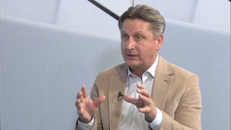 Video / Jasmin Emrić: SNSD želi pregovarača za EU kojem će Dodik reći “nećeš ići na sastanak”